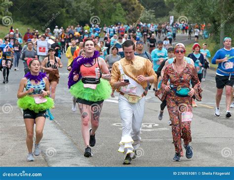 Participants In The Annual Bay To Breakers Race Through San Francisco