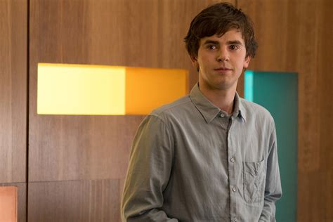 Good Doctor Review Freddie Highmore Cant Save Abc ‘house Makeover