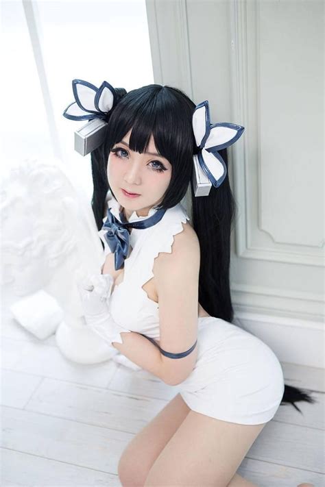 Hestia Cosplay By Kamw Danmachi Is It Wrong To Try To Pick Up Girls In A Dungeon Cute