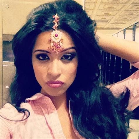 Iisuperwomanii Lilly Singh Shes So Beautiful And Hilarious Beauty