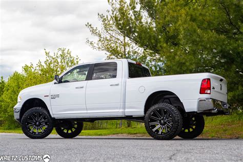 Lifted 2019 Ram 1500 Classic With 6 Inch Rough Country Lift And 22×12