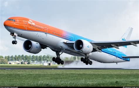 PH BVA KLM Royal Dutch Airlines Boeing ER Photo by David Novák ID