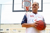 Oscar Schmidt receberá homenagem de equipe da NBA - Esportes