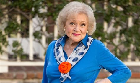 Betty White Turns 99 This Is How The Golden Girls Star Plans To