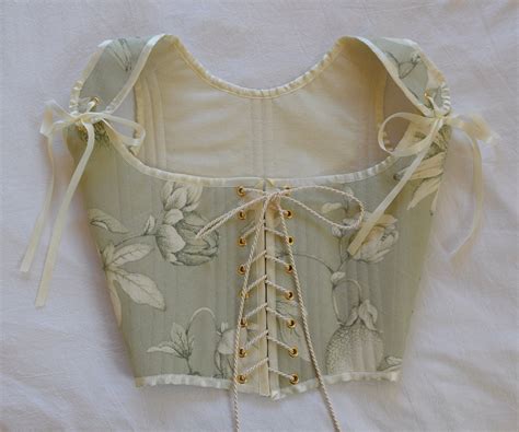 mode outfits fashion outfits custom corsets corset looks sage green floral kleidung design
