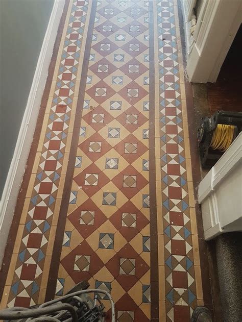 Victorian Tiled Hallway Floor Cleaning And Sealing In Glossop