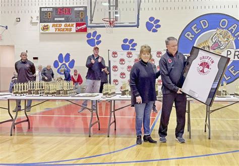 Red Oak Basketball League Celebrates 42 Years With Tournament Awards