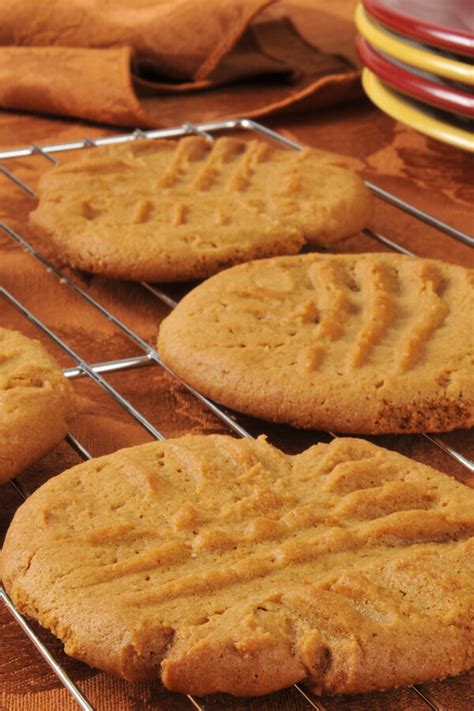 Believe it or not, these are easy peanut butter cookies with no flour and no sugar. No Sugar Added Peanut Butter Cookies Recipe | CDKitchen.com