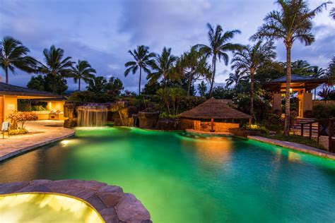 House Of The Week A Hawaiian Paradise With An Enormous Pool Luxury