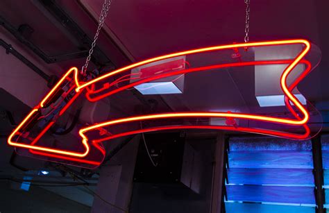 Neon Red Arrow Kemp London Bespoke Neon Signs And Prop Hire