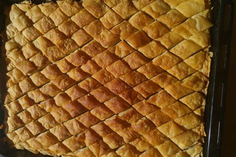 Ev Yapımı Cevizli Baklava Tarifi Nasıl Yapılır Yemek com