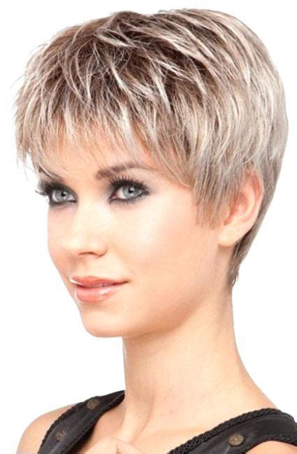 60s hairstyles for women to look iconic | hair style vintage. Coupe cheveux court pour femme 60 ans