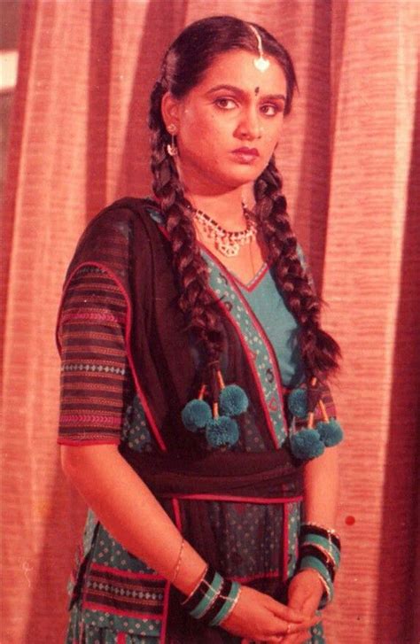 padmini kolhapure padmini kolhapure beautiful bollywood actress bridal makeover