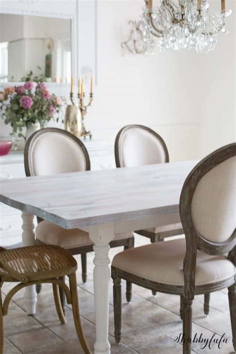 Refinished dining room table {furniture makeover}. Whitewashing A Farmhouse Table In 30 Minutes - shabbyfufu.com