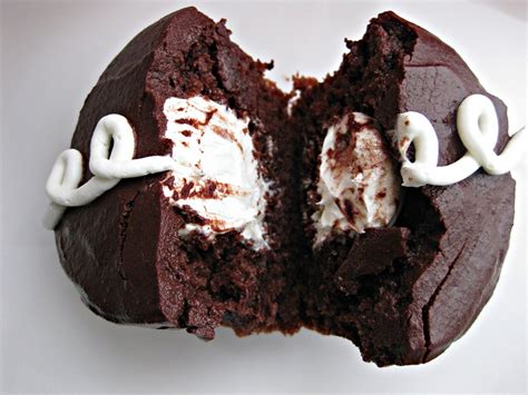 Homemade Hostess Cupcakes Chocolate Cupcakes With Cream Filling