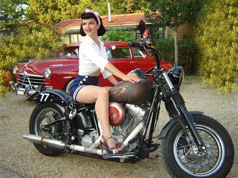 Free Download Beautiful Babe On Harley Davidson Motorcycle Wallpaper Pin Up Girl 1280x960 For
