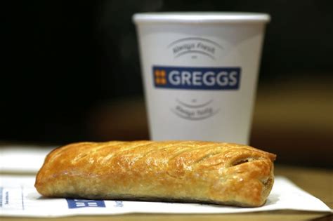 Greggs Is Returning Its Festive Bake Pastry And People Count Down