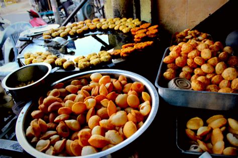 A Guide To Kolkata Street Food Nomadic Foot