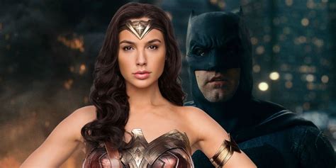 Justice League Gal Gadot Dons Batman S Cowl As Wonder Woman