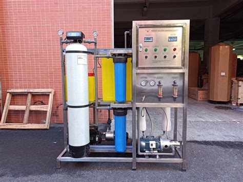 Portable 1500gpd Ro Seawater Desalination System Water Filter Machine