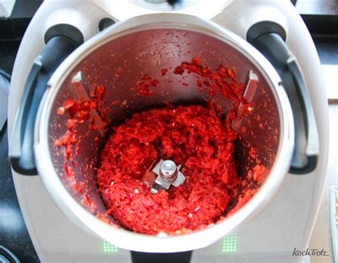Ein richtig gutes *salça* gehört in jede gute küche. Paprikasugo und Paprikamark im Thermomix herstellen - geht ...