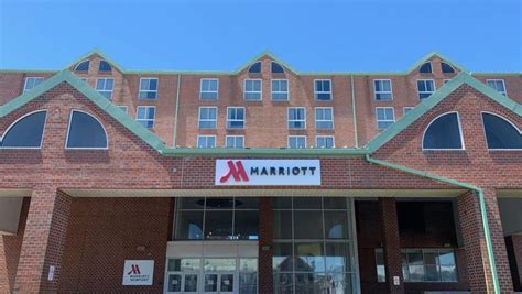 Former Bellhop Accuses Newport Marriott Of Race Discrimination In Lawsuit