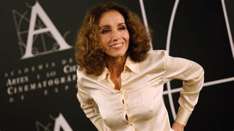 Ana Belén Recibe El Goya De Honor Y Pide Trabajo