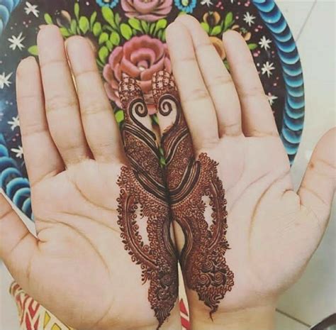 Pin By Aria Desai On Designing Hand Henna Mehndi Designs Henna