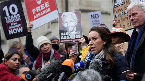 Assange Wins First Stage In Effort To Appeal Us Extradition