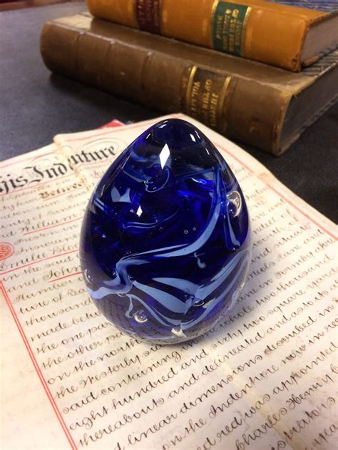 7700008 Blue Glass Egg Paperweight Stockyard North