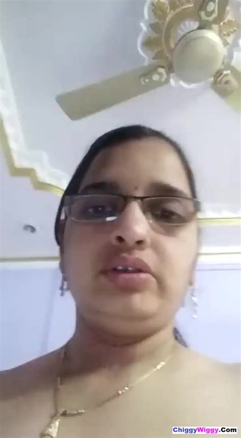 Sarkari Nurse Aunty Hairy Chut Kholi Video Call Me Watch Indian Porn