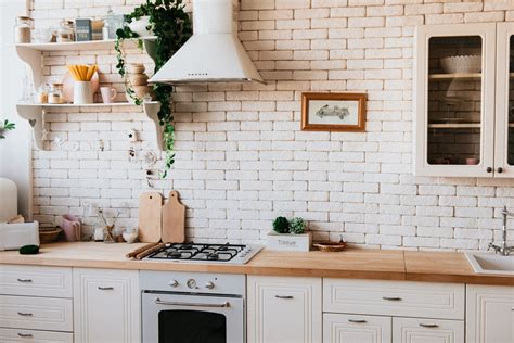 How To Decorate Kitchen Walls Best 5 Ways