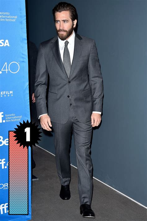 why jake gyllenhaal might be the best dressed man of the year best dressed man men s suits