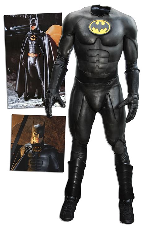 Micheal keaton is the better batman alright. Lot Detail - Batsuit Worn in ''Batman Returns'' From 1992 -- With Gloves, Boots & Mannequin Display