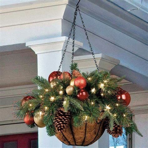 37 Totally Adorable Traditional Christmas Decoration Ideas