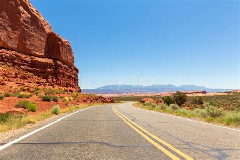 Desert Road Landscape Stock Image Image Of Scenery Roadtrip 85362939