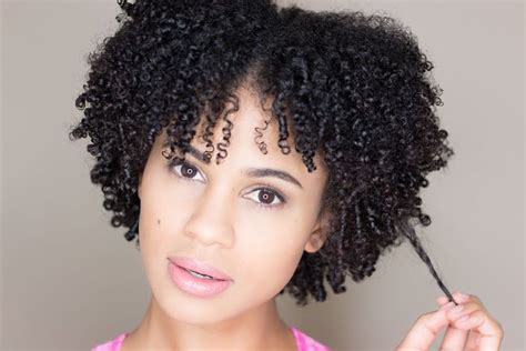 Short hairstyles look great with with no bangs. Short Natural Hair: How to Maintain & Refresh a Wash & Go ...