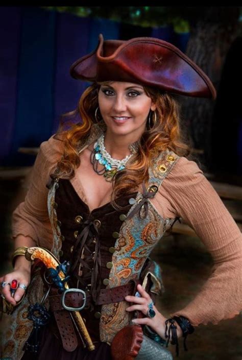Pin By Bay Area Lifestyle Homes By In On Pirates Pirate Woman Pirate Fashion Female Pirate