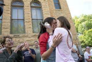 First Gay Marriage License Granted To Two Women In Arkansas After Judge