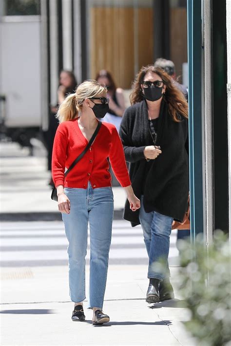 Emma Roberts Heads To Rodeo Dr In Beverly Hills With Her Mother