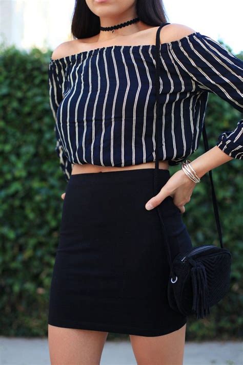 Cool 40 Perfect Stripe Outfits Idea For Weekend Vacation California