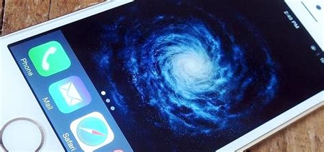 Hide Your Home Screen Apps In Ios 8 For Less Wallpaper Clutter Ios