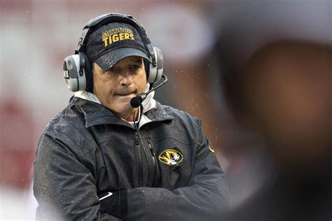 Former Missouri Coach Gary Pinkel Undergoing Treatment After Recurrence Of Cancer Yahoo Sports