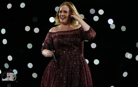 Adele Tells A Dirty Joke After Australia Show Is Halted By A Power Cut