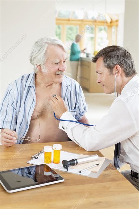 Doctor Listening To Patient S Heartbeat Stock Image F013 7233 Science Photo Library