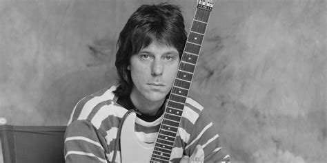 Murió Jeff Beck uno de los mejores guitarristas del mundo
