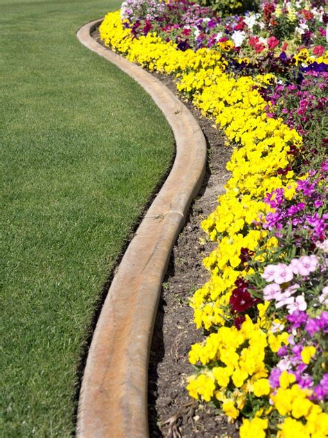 Garden borders add an important landscape touch. Landscape Edging Ideas: 12 Easy Ways to Set Your Garden Beds Apart - Bob Vila