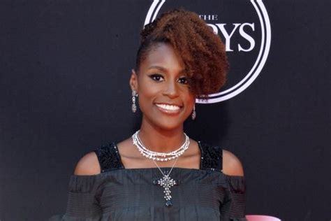 Insecure Star Issa Rae Is The New Face Of Covergirl Covergirl Issa