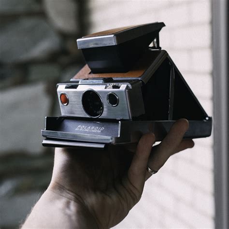 The Polaroid Sx 70 A Review Of The Instant And Timeless Classic