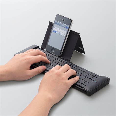 Tk Fbp049e A Portable And Collapsible Smartphone Keyboard By Elecom